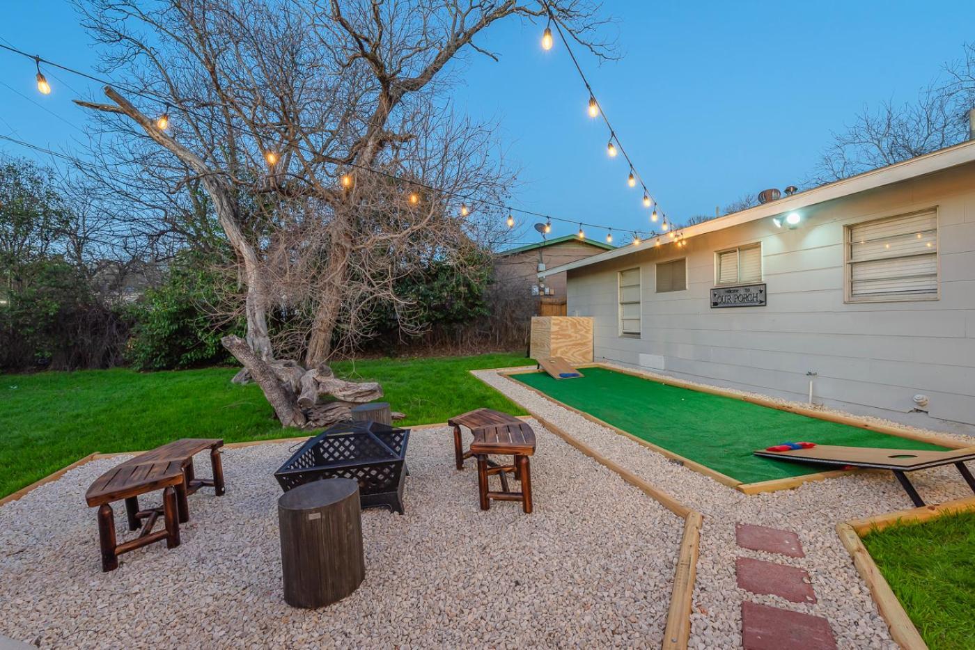 Game Room, Pool & Fire Pit At The Medical Center San Antonio Buitenkant foto