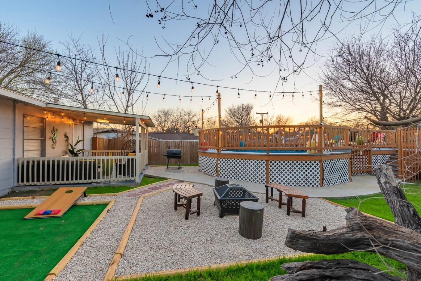 Game Room, Pool & Fire Pit At The Medical Center San Antonio Buitenkant foto